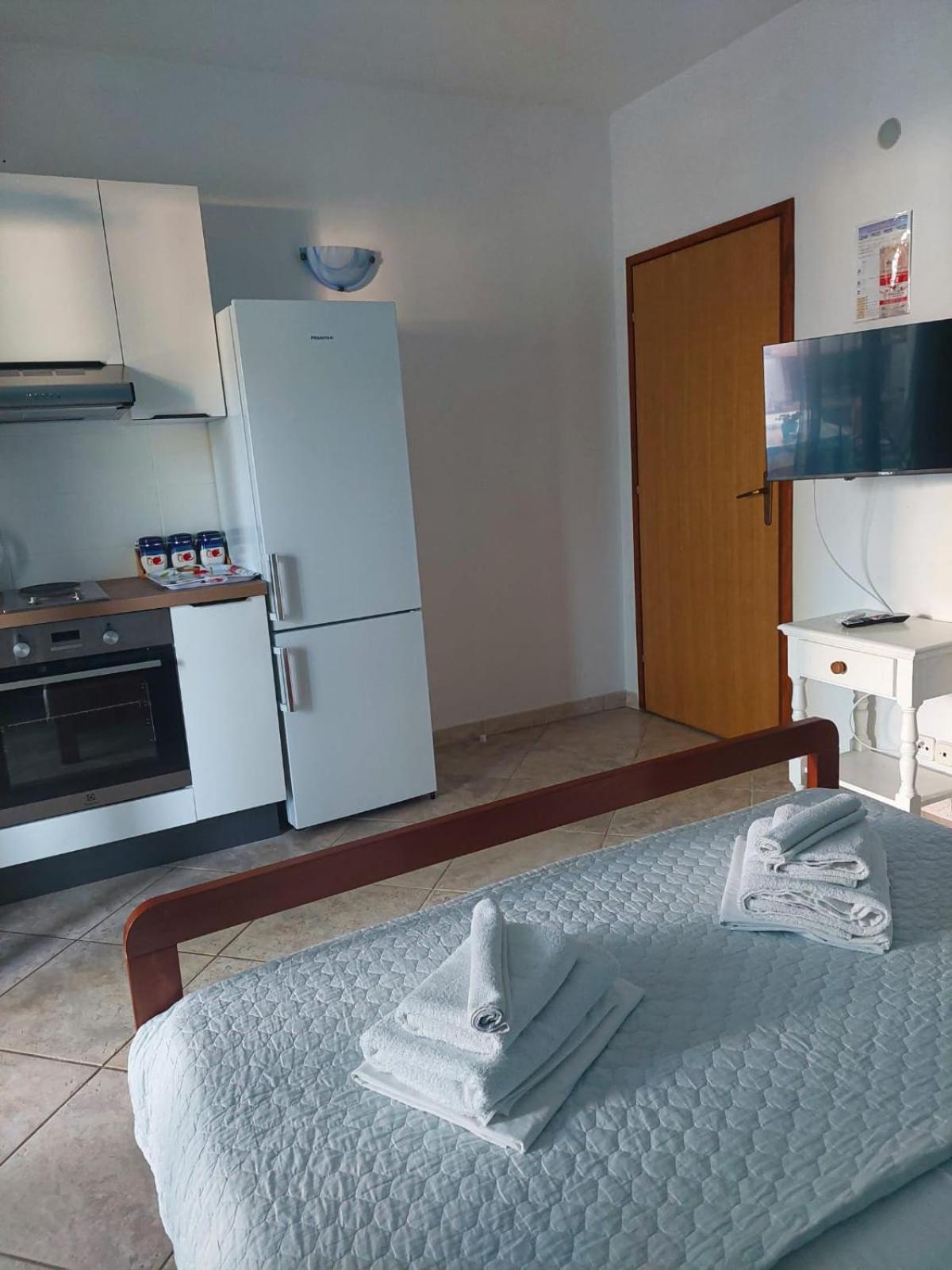 Olive Garden Apartments Poljica  Ngoại thất bức ảnh